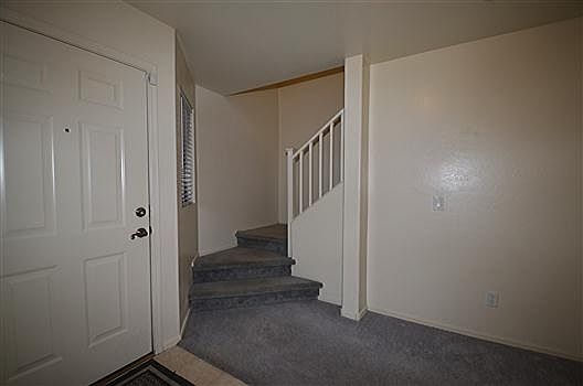 3rd image of 113 S 110th Pl