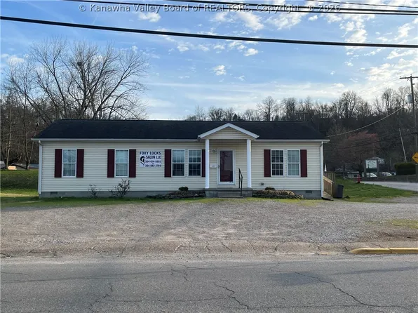 402 5th St, New Haven, WV 25265