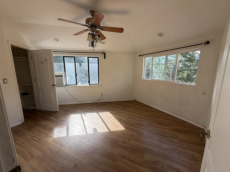 5919 Evergreen Ln — Photo 6