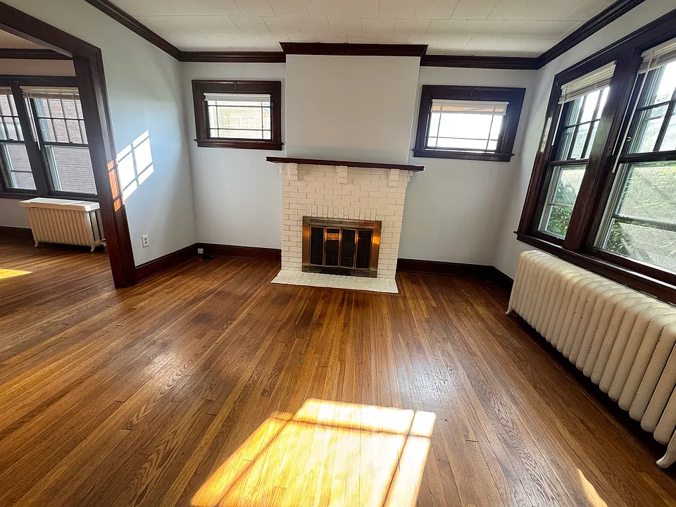255 Park Rd #1