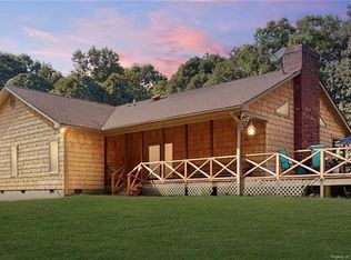 1765 Lakewood Falls Rd, Goldston, NC 27252