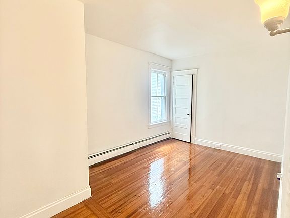 5th image of 374 3rd Ave APT 1R