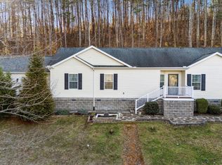 521 Overview Rd, Newport, TN 37821