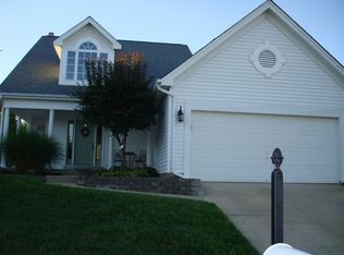 16935 Hickory Forest Ln, Ballwin, MO