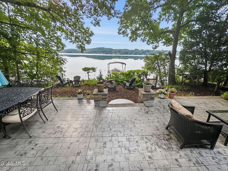 5th image of 272 Glen Lake Road