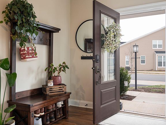 4th image of 430 Claibourne Rd