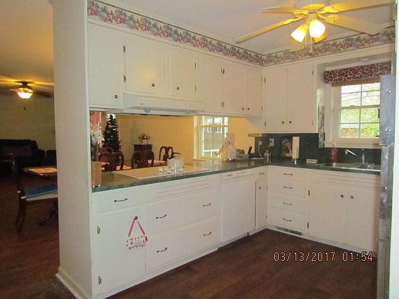 5th image of 1403 Cypress St