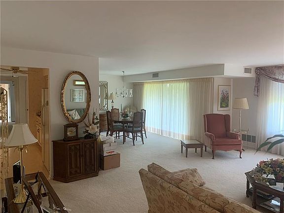 3 Alta Vita Dr APT 606, Greensburg, PA 15601 | MLS ...