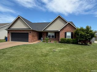 9301 Hedgewood Ct, Evansville, IN 47725