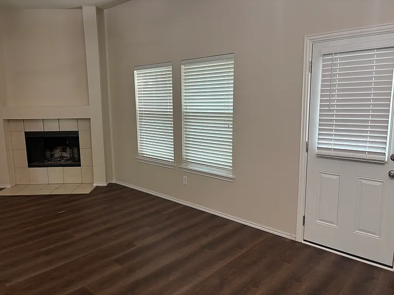 4517 Fox Sedge Ln — Photo 11