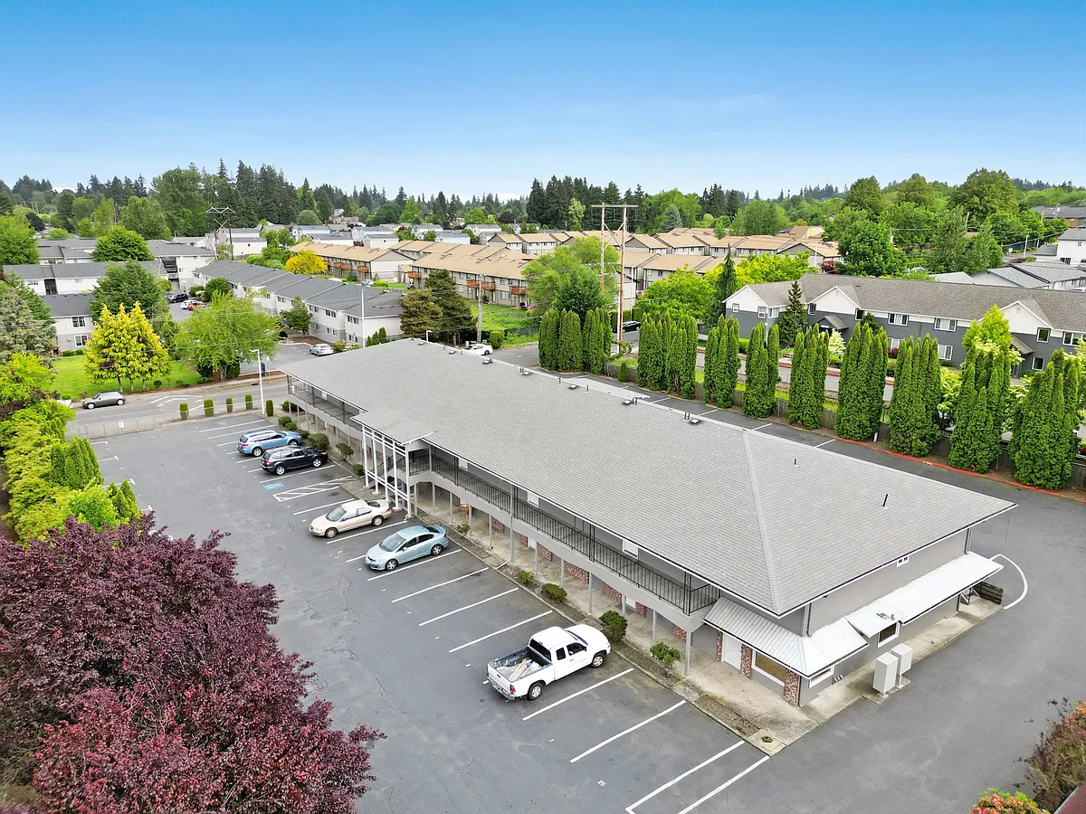 Building Photo - 9100 NE 15th Ave