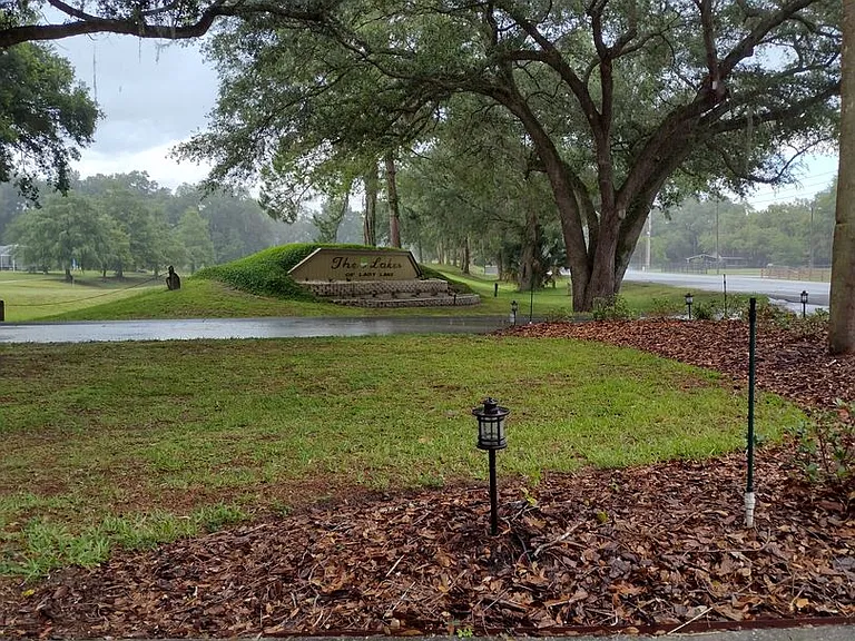 592 Dowling Cir — Photo 44