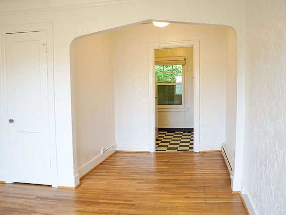 5th image of 6425 S Corbett Ave #6