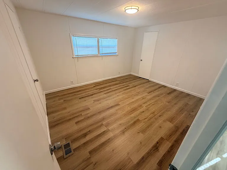 7412 Western Circle Dr — Photo 7