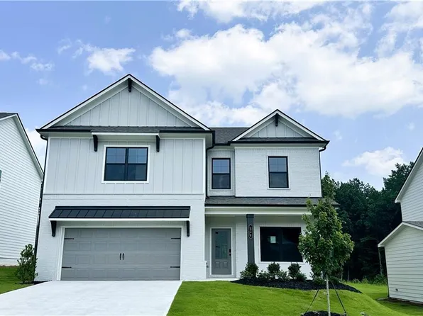 232 Wingate Dr, Winder, GA 30680