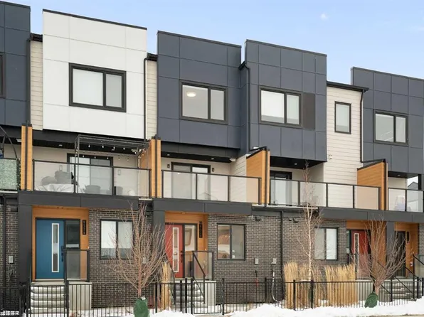 8528 S 21st Ave SE, Calgary, AB T2G 1M9