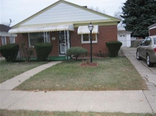 1st image of 3845 18th St