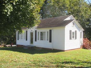 2061 Wall St, Morganton, NC 28655