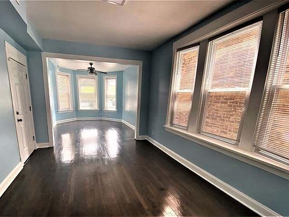 3rd image of 7232 S St Lawrence Ave #2