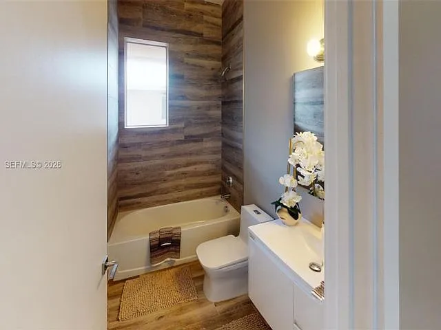 628 NE 12th Ave — Photo 11