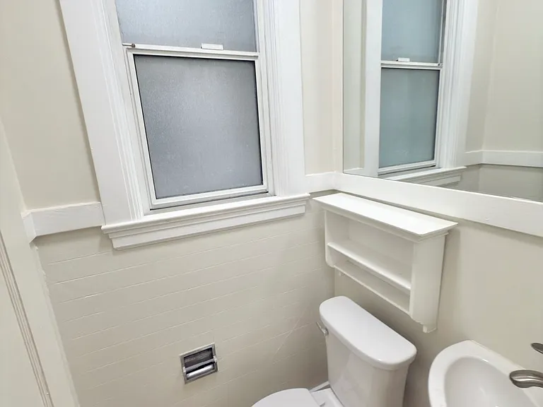 2530 Balboa St #21 — Photo 6
