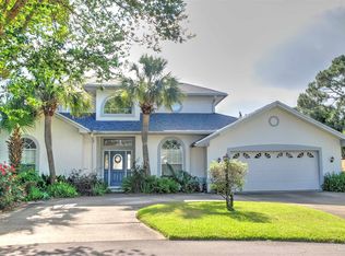 1216 Crest Ct, Gulf Breeze, FL 32563