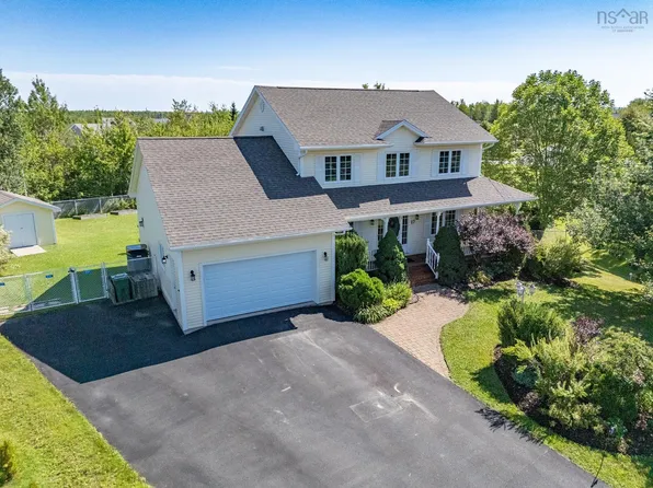 17 Evergreen Cres, Lantz, NS B2S 1V9