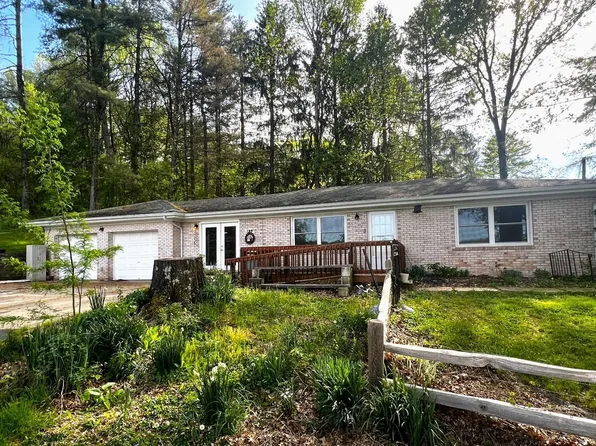 199 Longview Heights Rd, Athens, OH 45701