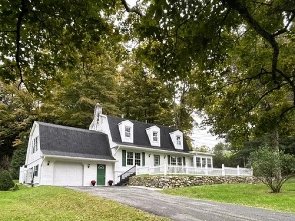 2 Millbrook Stillwater Rd, Blairstown, NJ 07825