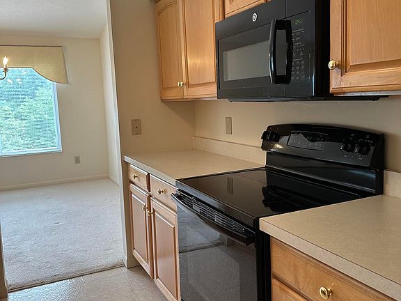 4th image of 1522 Butler Ct APT 301