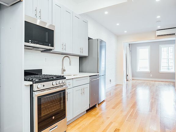 2nd image of 351 Grove St #2B