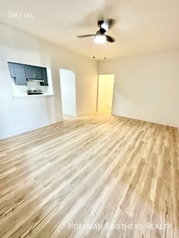 752 S Mariposa Ave #204 — Photo 2