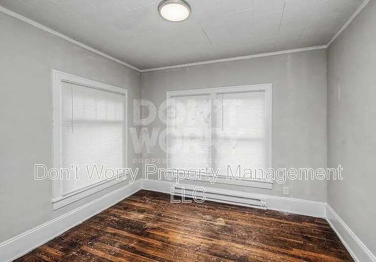 1405 Lexington Ave #A — Photo 5