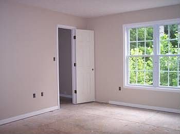 1st image of 620 Bonair Cir