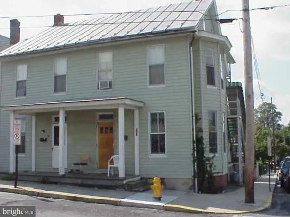 32-34 N Washington St, Shippensburg, PA 17257