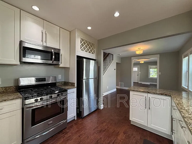 3903 Hampden St — Photo 3