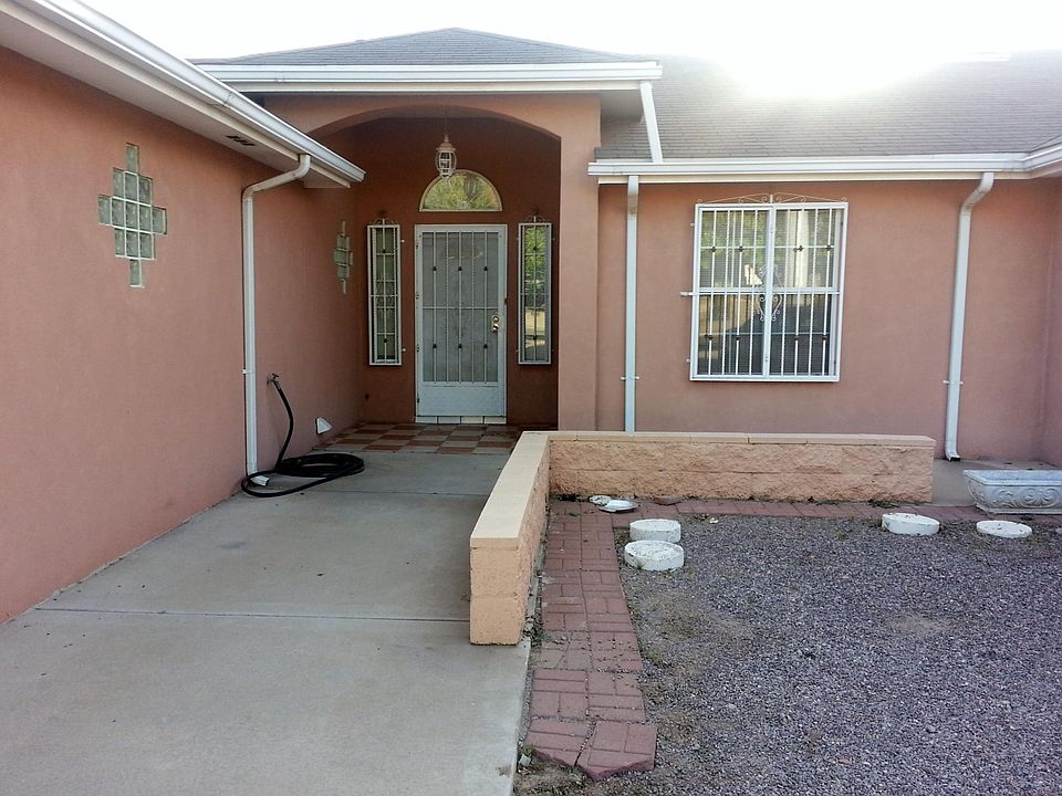 1st image of 1008 S Espina St