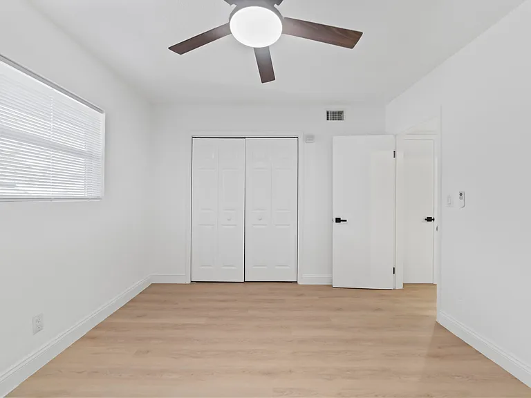4812 NE 23rd Ave #3 — Photo 24