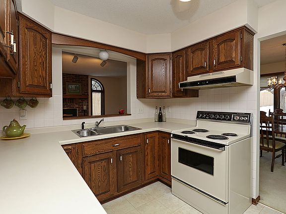 4th image of 1891 Walsh Ln