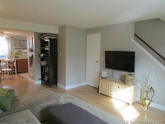 3rd image of 211 E Main St APT 31C
