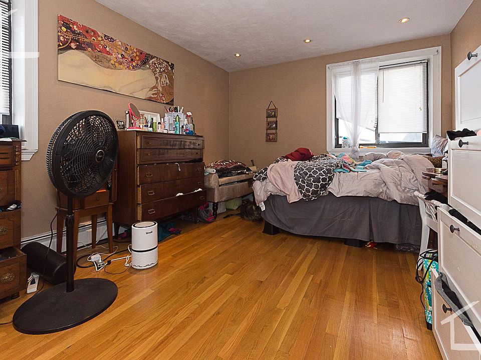 2nd image of 44 Gardner St #12CA