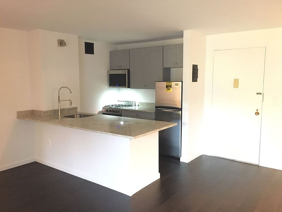 1st image of 829 Greenwood Ave APT 4D