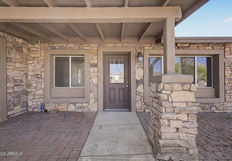 2601 E Dahlia Dr — Photo 3