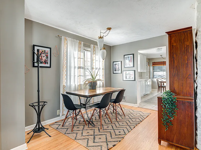 1052 N Layman Ave — Photo 10