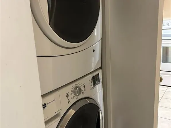 2213 S Braeswood Blvd APT 13E, Houston, TX 77030