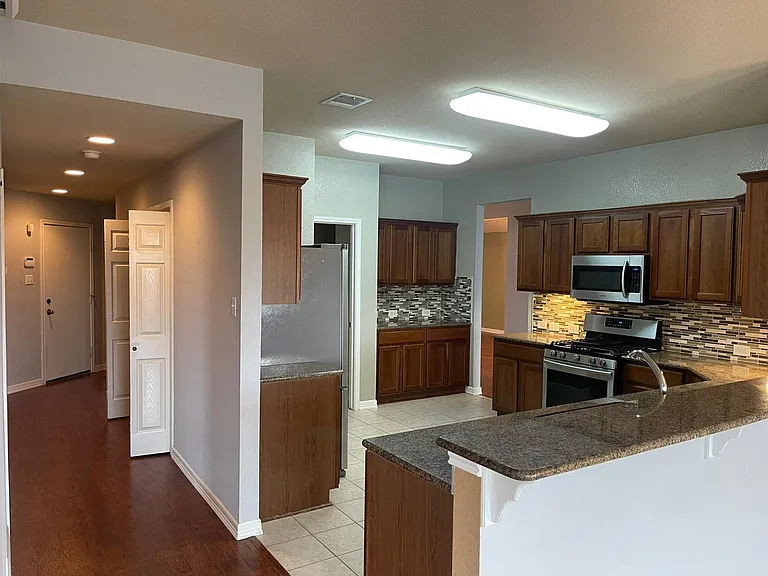 2516 Pearson Way — Photo 8
