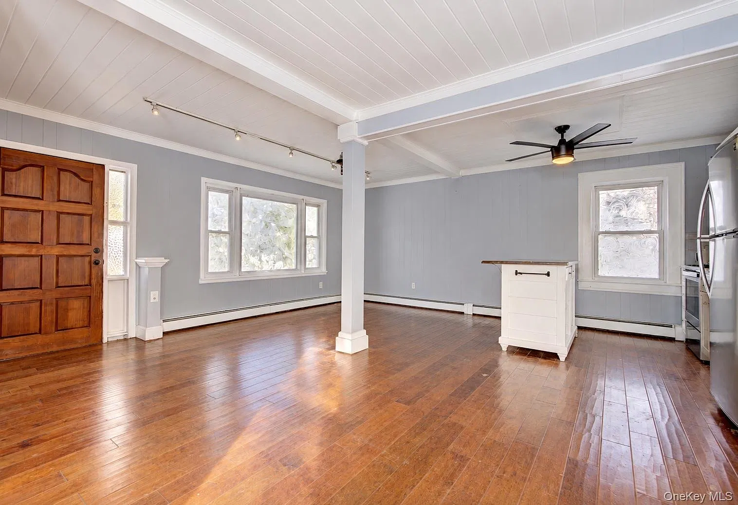 2 bed, 1.0 bath, 1388 sqft, $3,000 — Photo 4