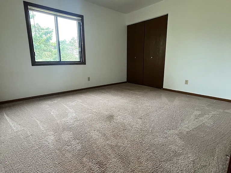 721 W Maple St #6 — Photo 9