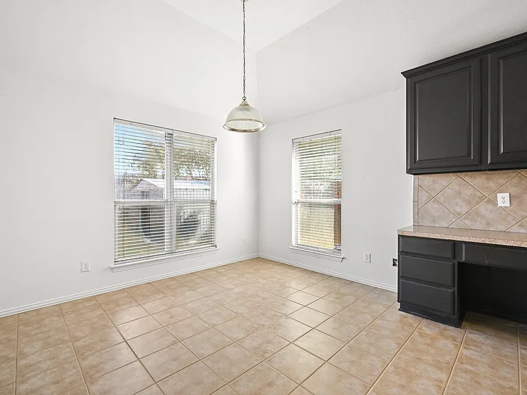 1665 Amberwood Loop — Photo 15