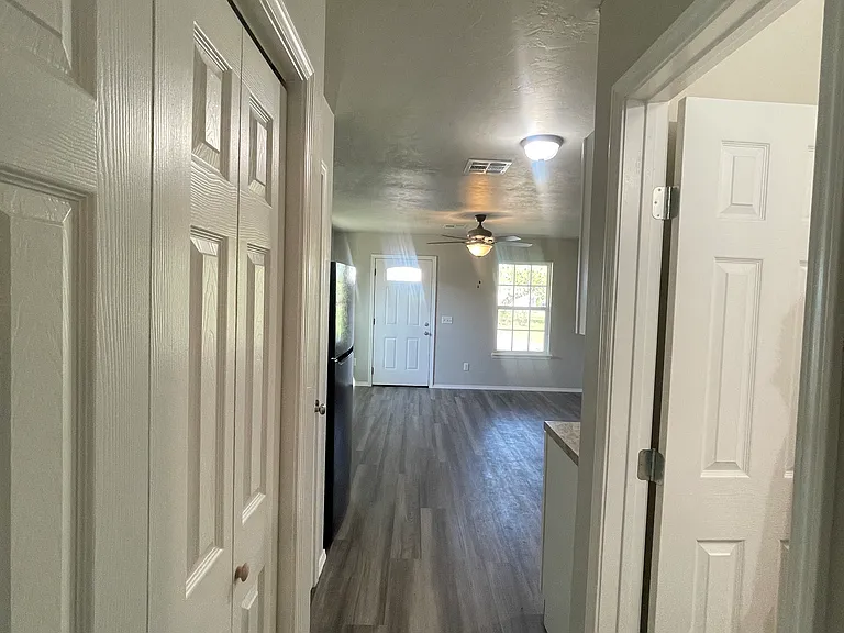 610 N Douglas Ave #610 — Photo 6